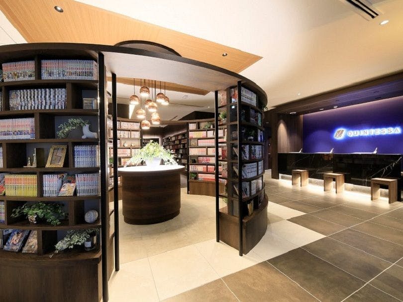 クインテッサホテル福岡天神 Comic&Books