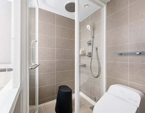 山側ダブル【禁煙】～広さ18.0平米～