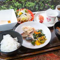 ビュッフェには和食もございます!