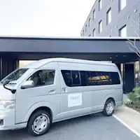 送迎車イメージ。要予約。