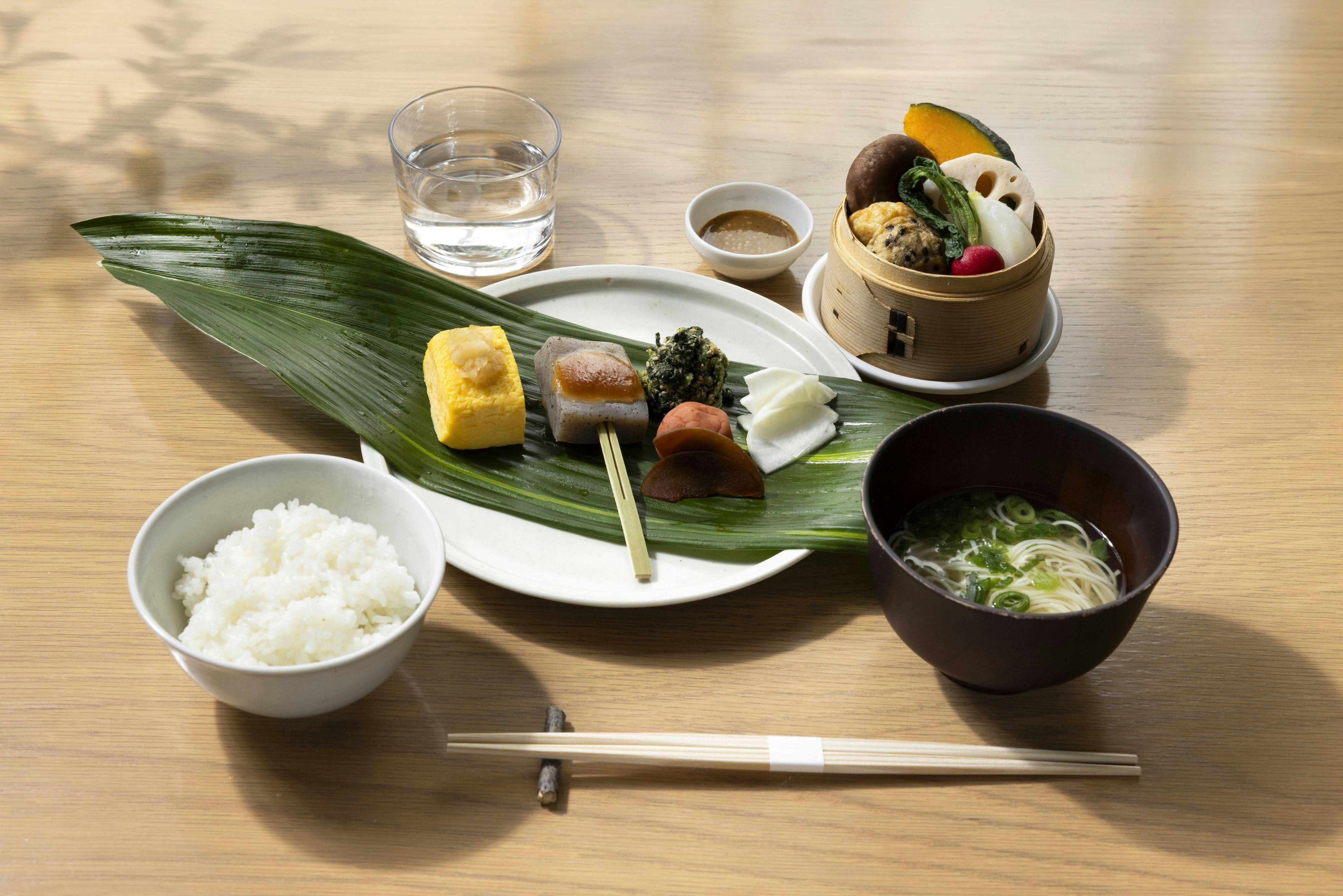 和朝食（要予約）