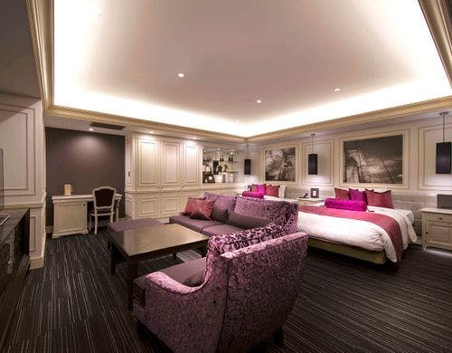 ピエナスイート 1001号室