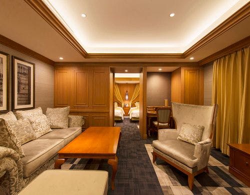 ピエナスイート 1006号室