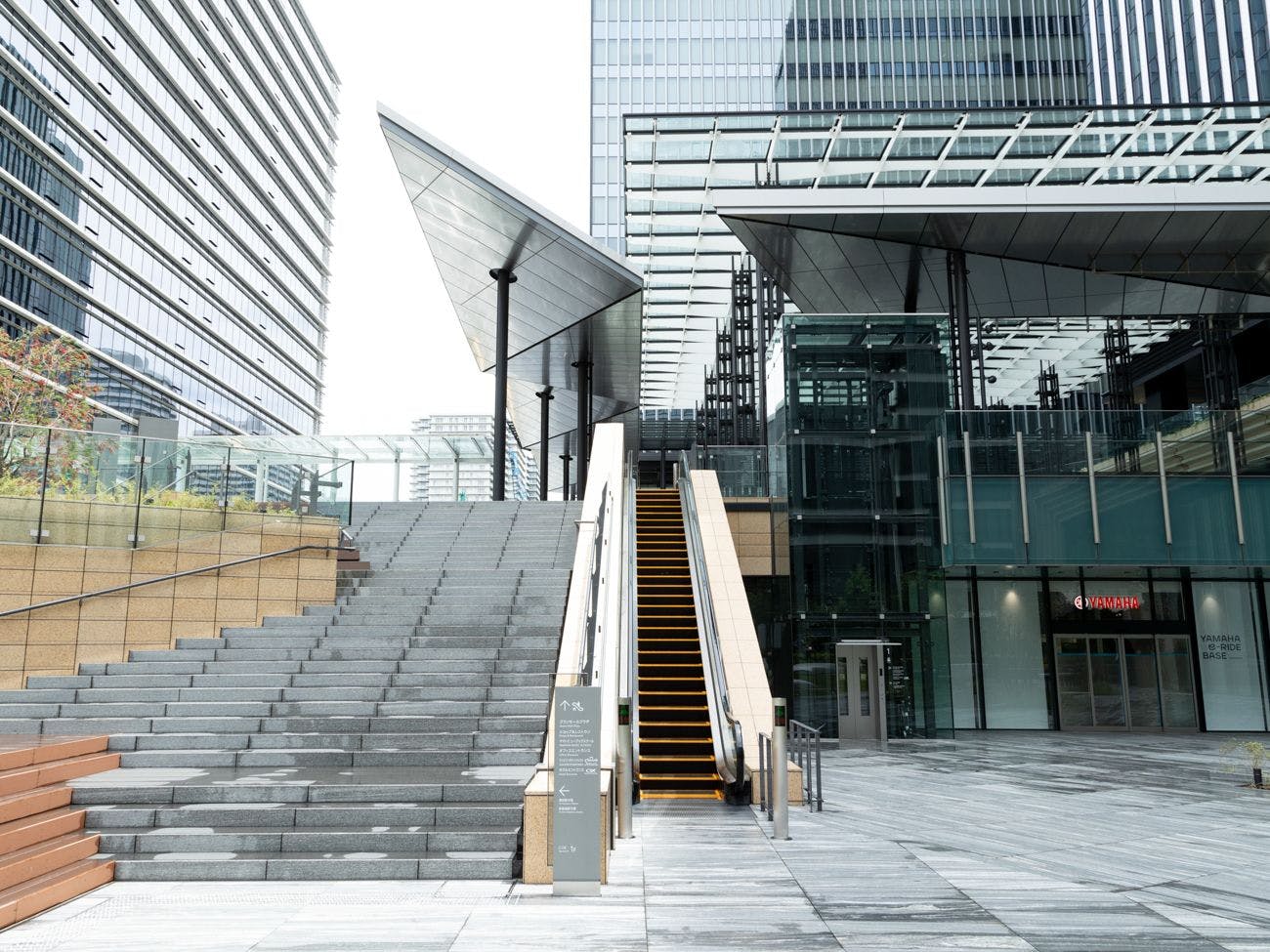 เส้นทางไปยังทางเข้าโรงแรม 2