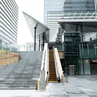 เส้นทางไปยังทางเข้าโรงแรม 2