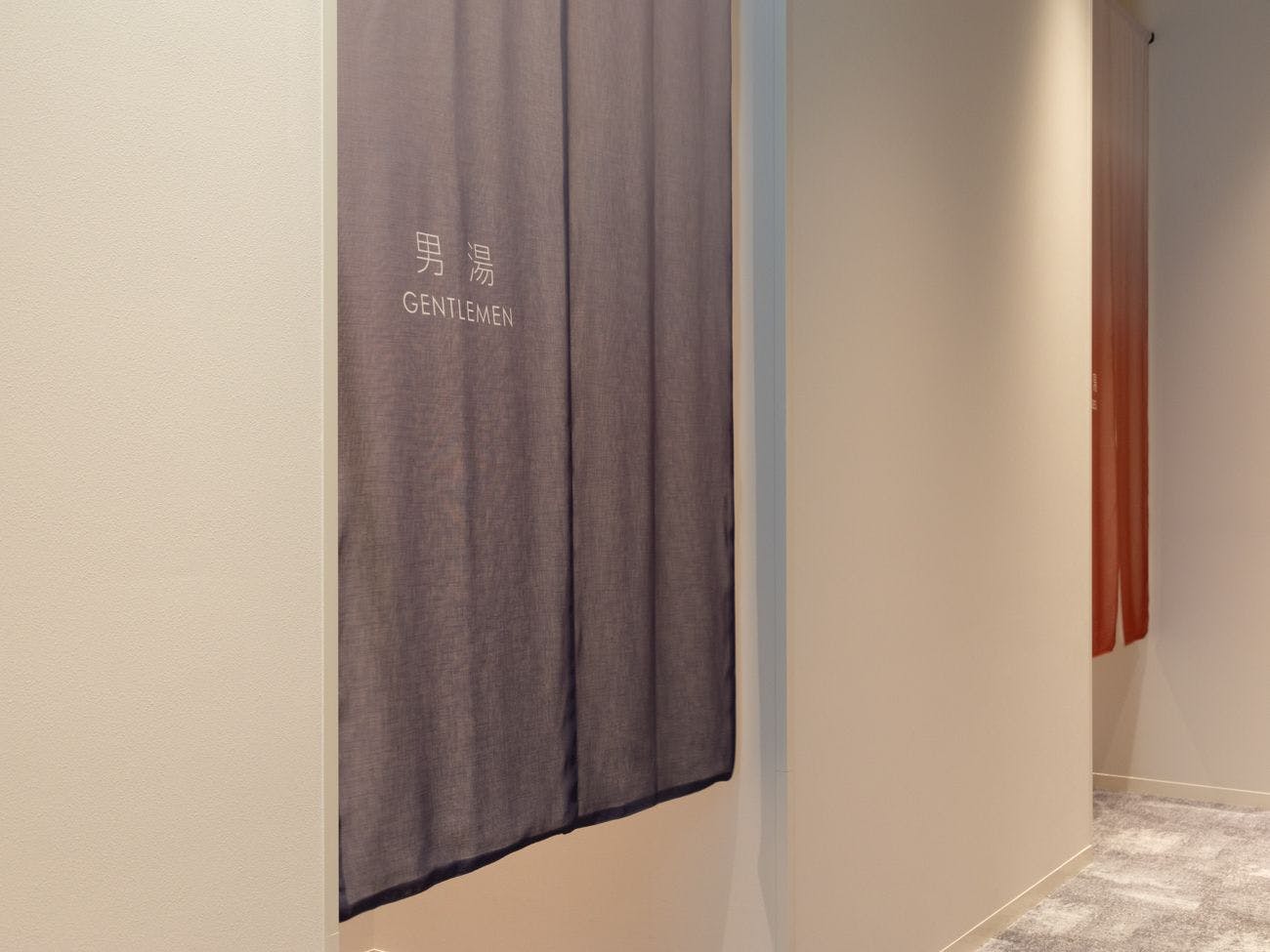 ห้องอาบน้ำรวมชั้น 26 (ชาย)