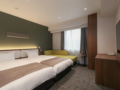 Kamar Triple
