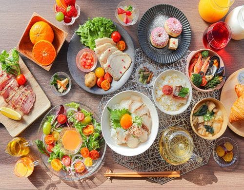 シェフの手作り朝食ブッフェ