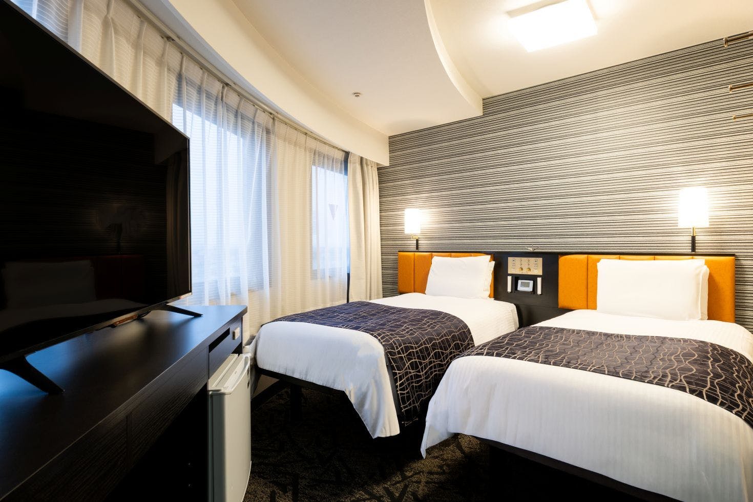 面積：12平方公尺 / 床寬：100公分×2張