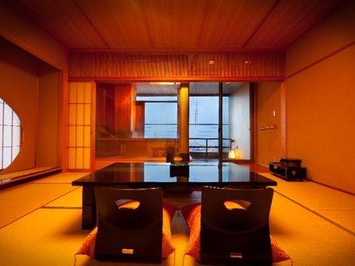 客室温泉で優雅な時間をお過ごしください