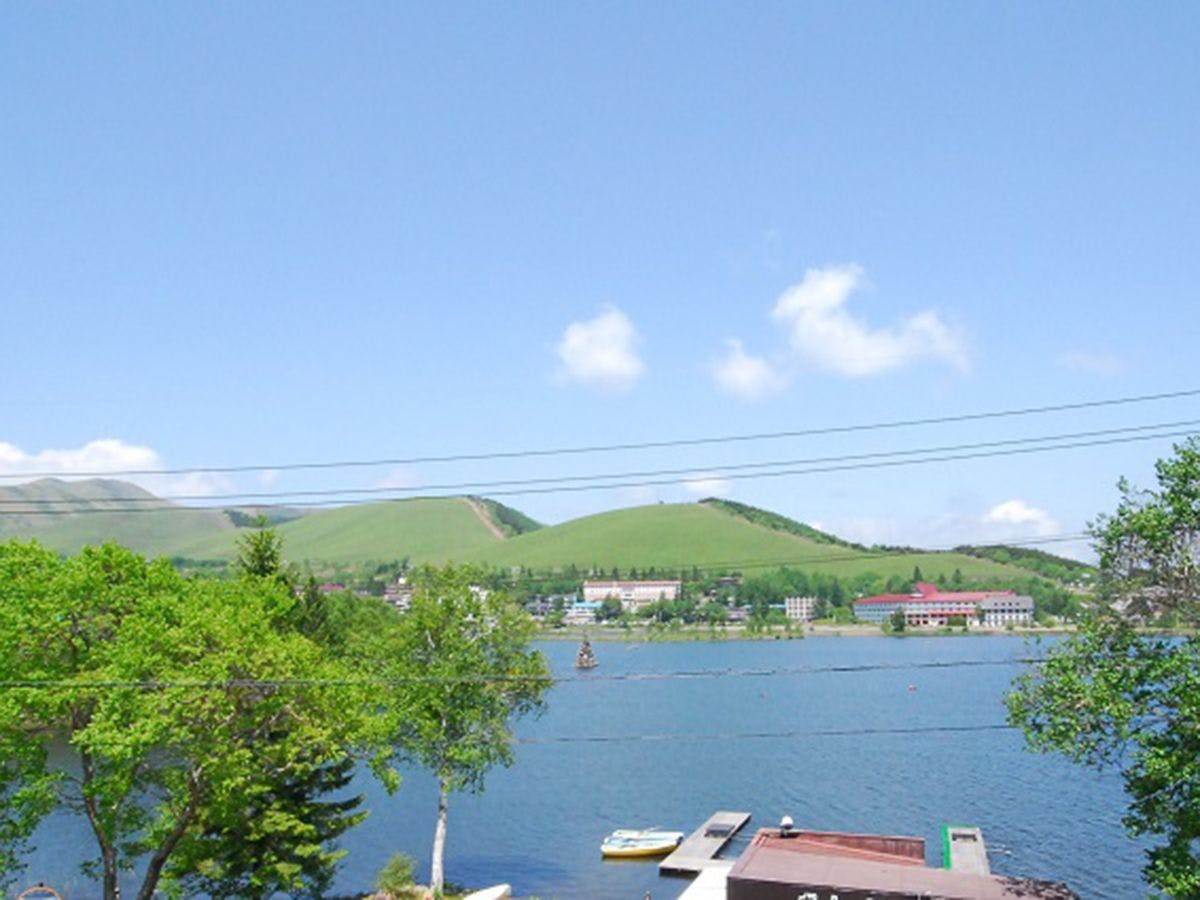 Kimimatsuso Inn by Lake Shirakaba
