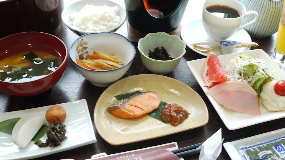Kimimatsuso Inn by Lake Shirakaba