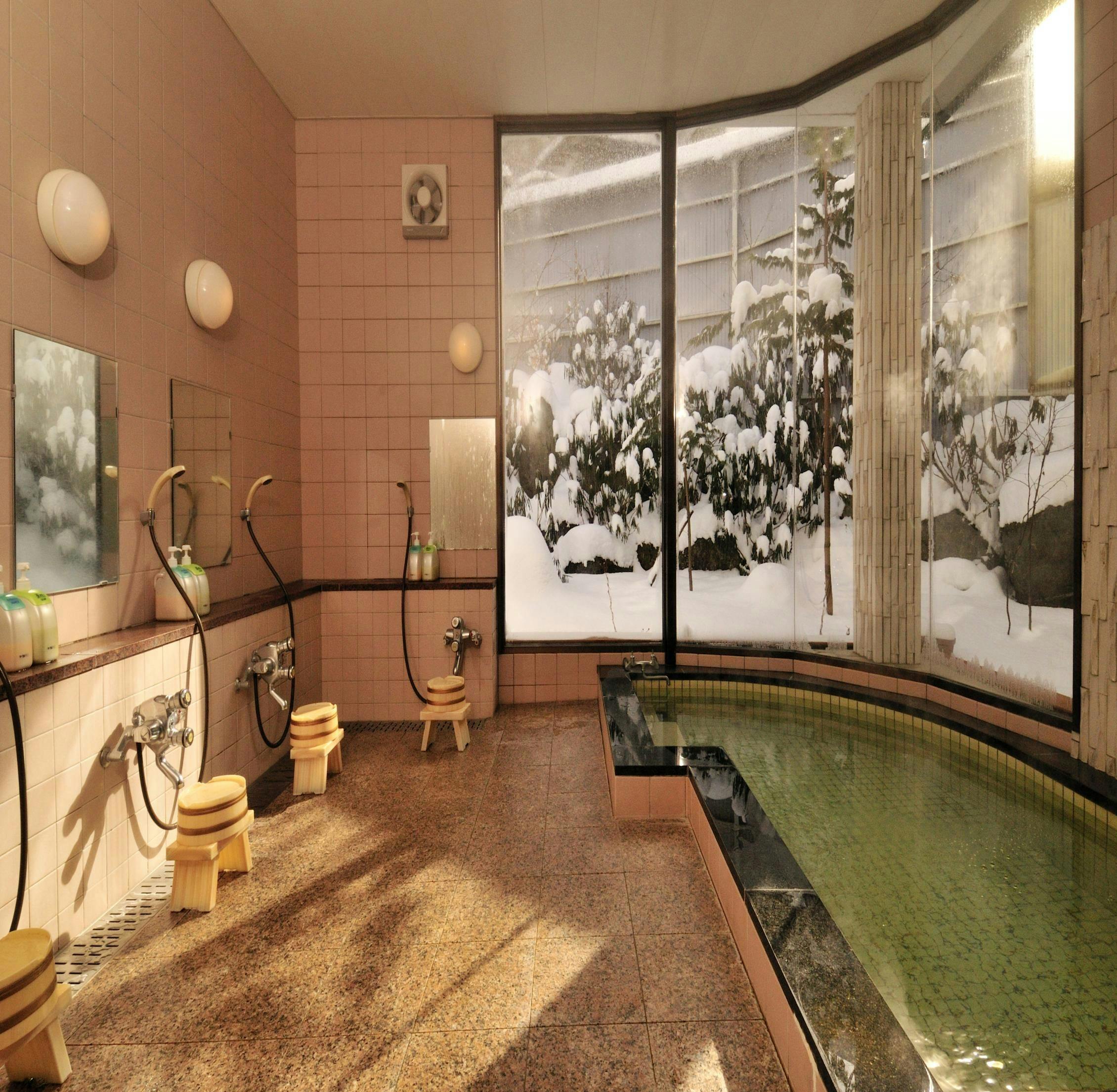 Kimimatsuso Inn by Lake Shirakaba