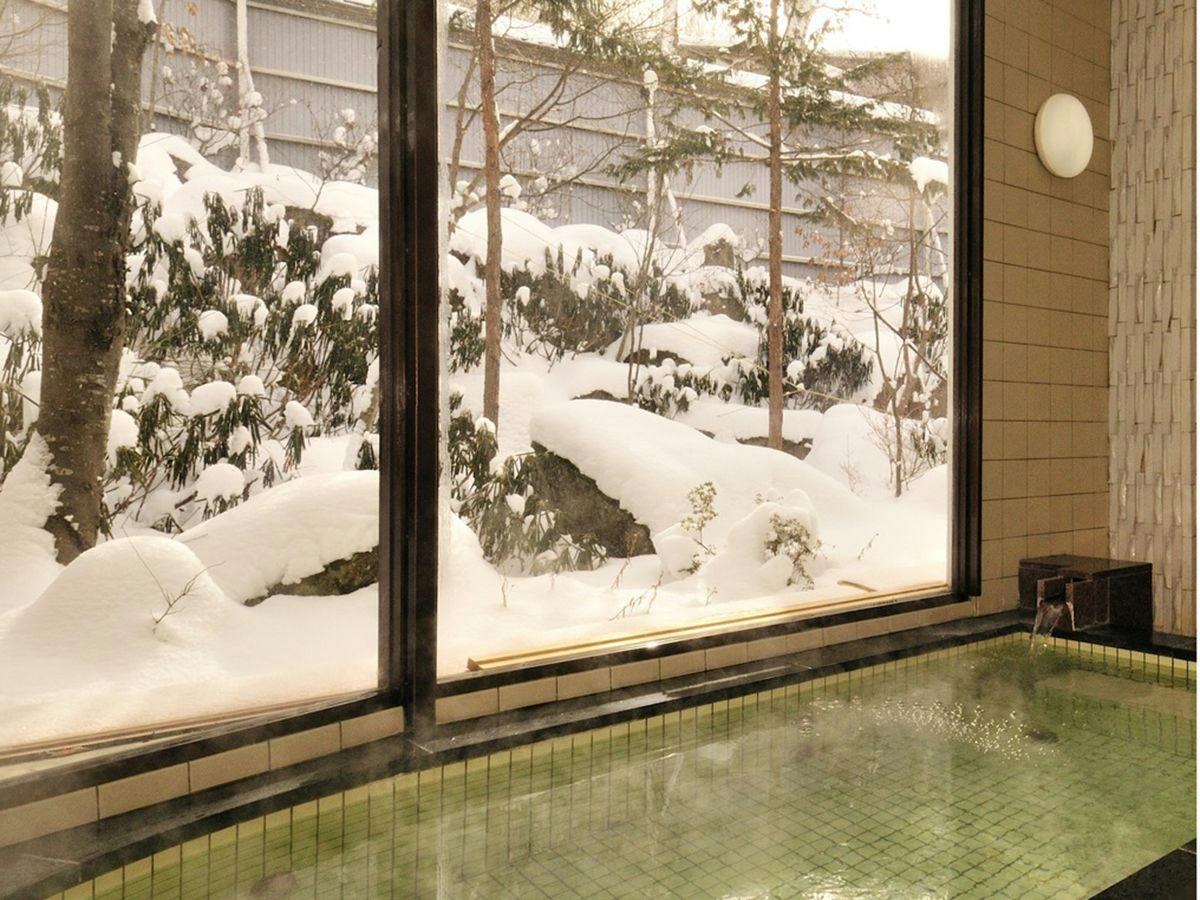 Kimimatsuso Inn by Lake Shirakaba