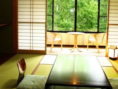 【本館】和室10畳／バス・トイレなし