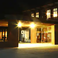 【โรงแรมภายนอก】ภายนอกในเวลากลางคืน