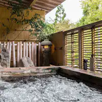 บ่อน้ำพุร้อนกลางแจ้ง