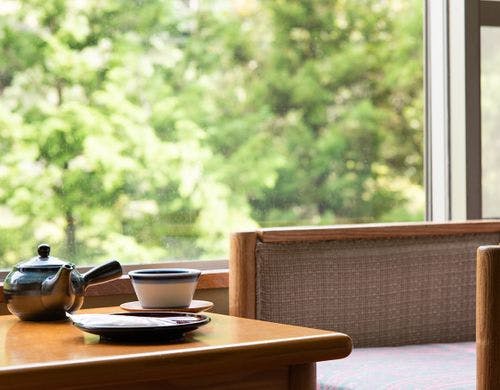 *客室一例　和室8畳　川側