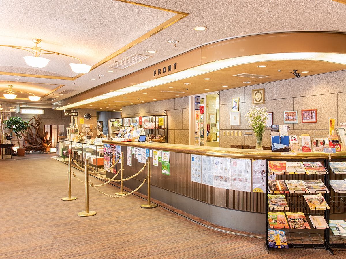 *เคาน์เตอร์ต้อนรับ