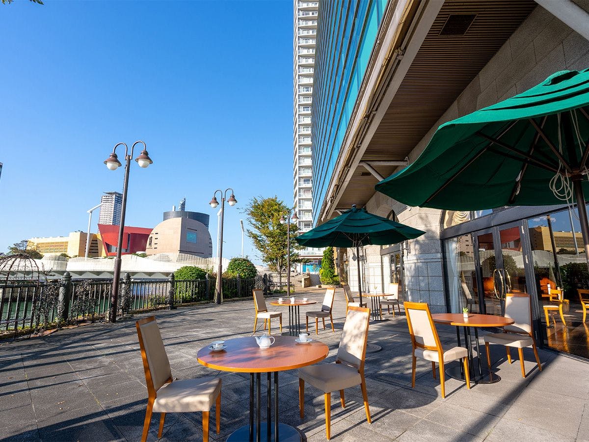 쾌적한 야외 공기를 느낄 수 있는 "테라스"