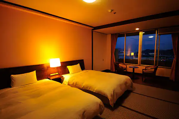 ■ ห้องพักเตียงคู่ฝั่งเมือง (30 ตร.ม.)