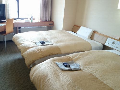 140cm幅ベッドが2台の広々キングツイン☆