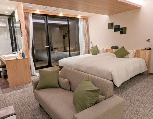 半露天風呂付渓流ビューセミスイート01号室