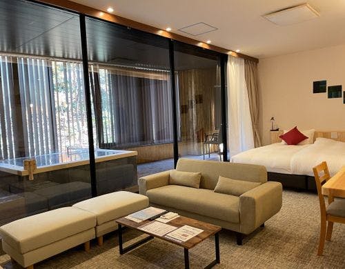 半露天風呂付　広々角部屋スイート13号室