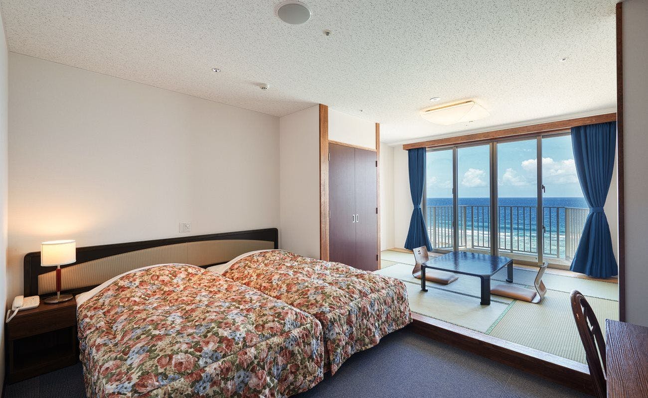 ตัวอย่างห้องพัก: ทุกห้องมีวิวทะเล