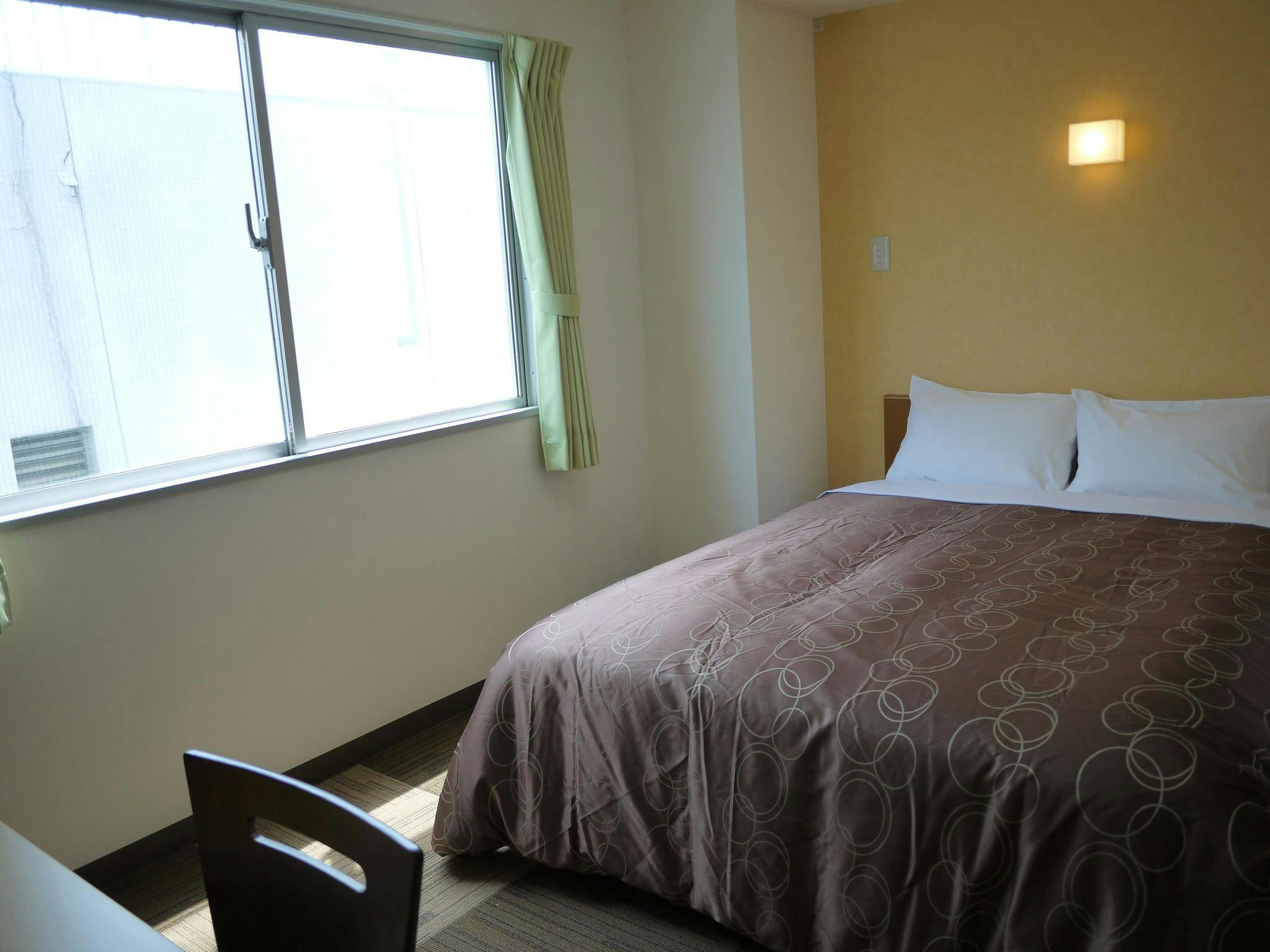 เตียงคู่กว้าง 140 ซม.