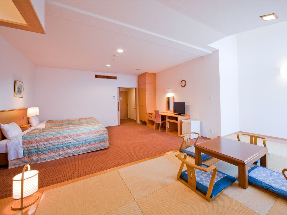 ห้องสไตล์ญี่ปุ่นและตะวันตก (ภาพ)