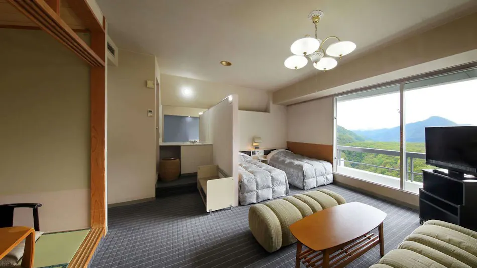 Sakunami Onsen La Raku Resort Hotel Green Green