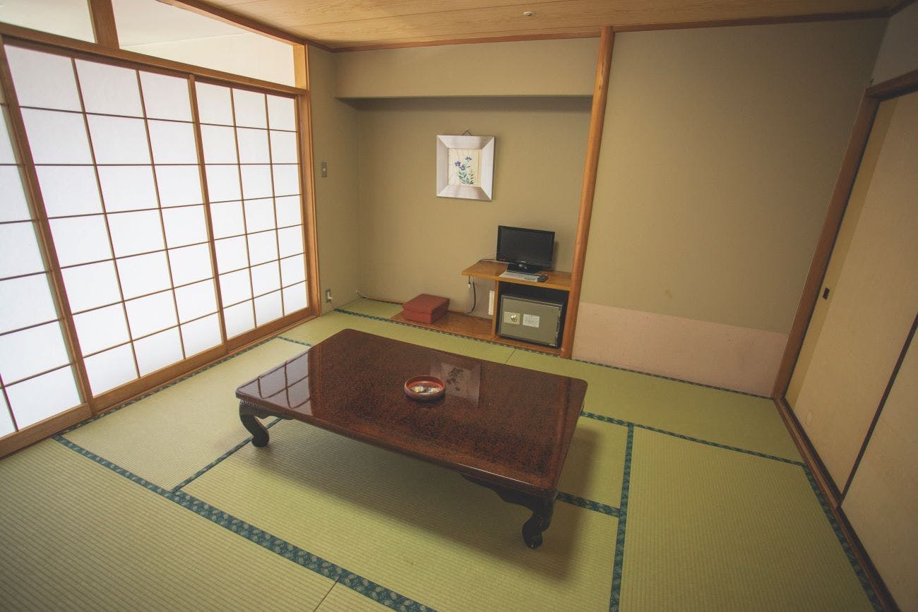 Sakunami Onsen La Raku Resort Hotel Green Green