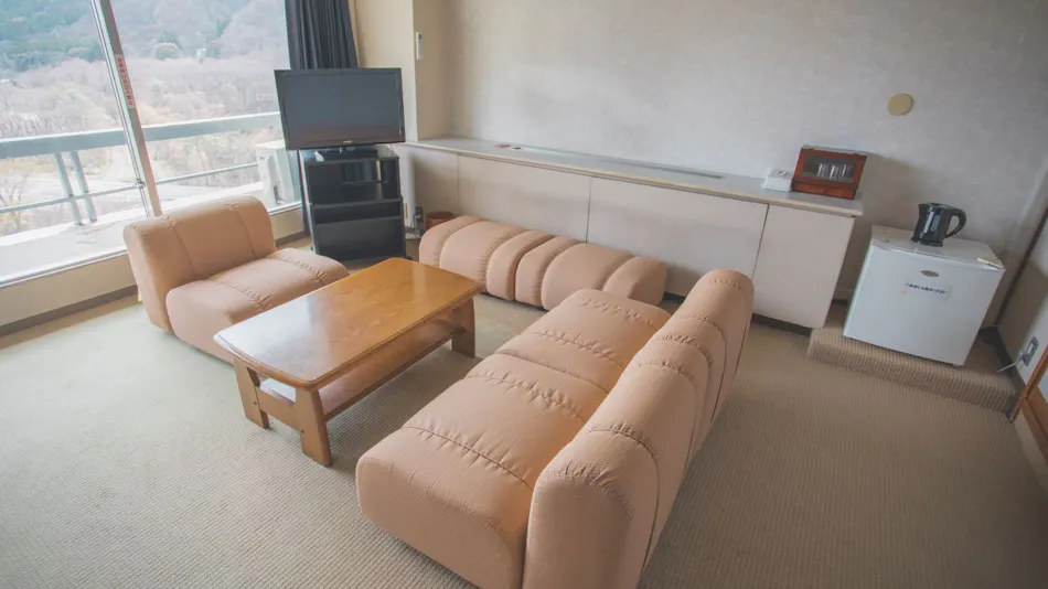 Sakunami Onsen La Raku Resort Hotel Green Green