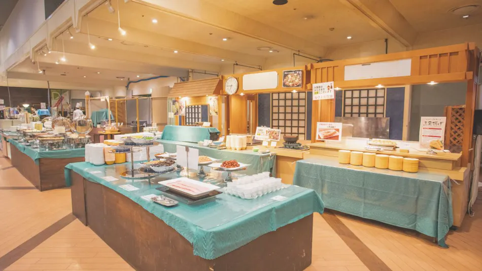 Sakunami Onsen La Raku Resort Hotel Green Green