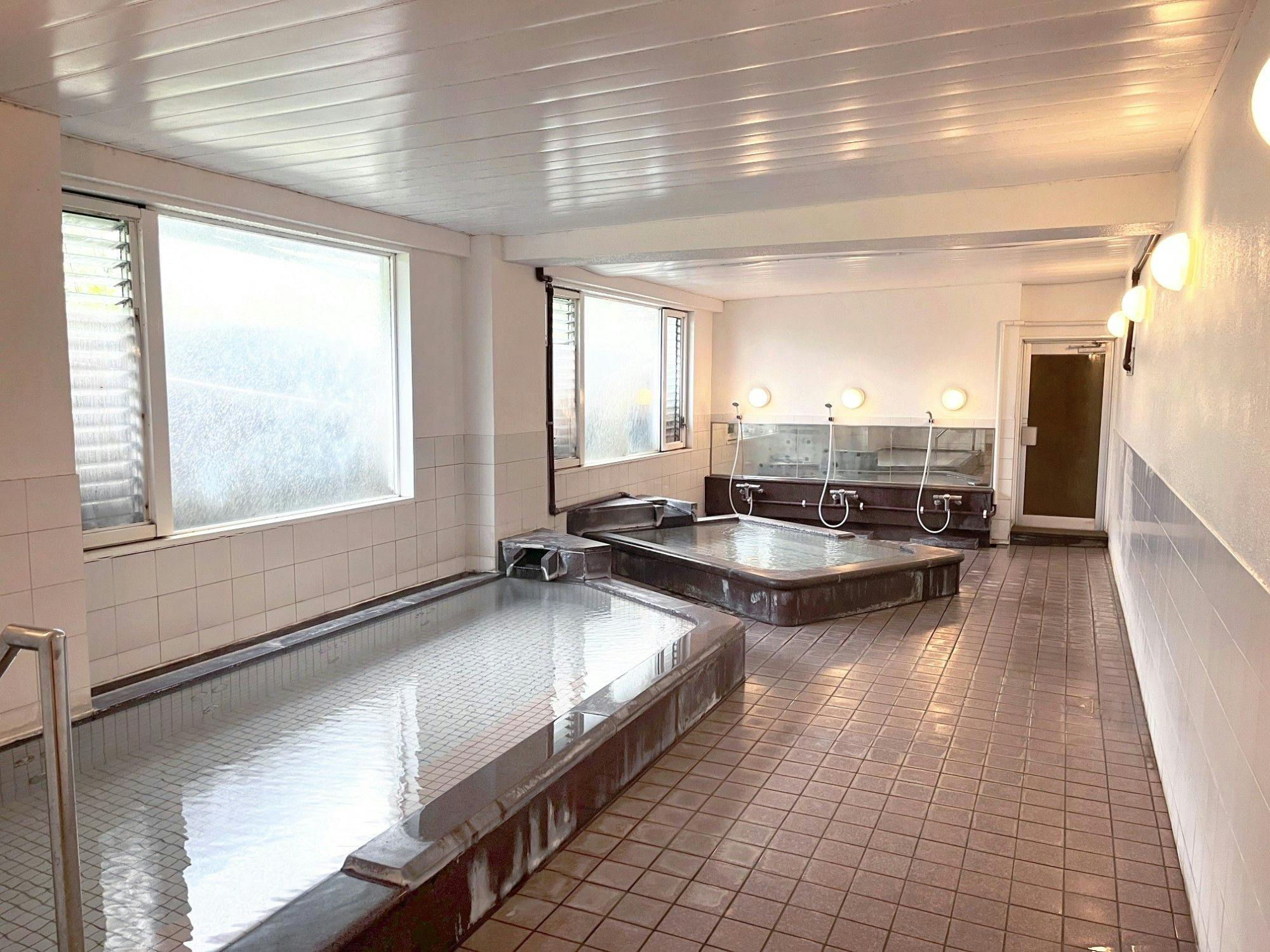 Pemandian Besar Kawasemi no Yu