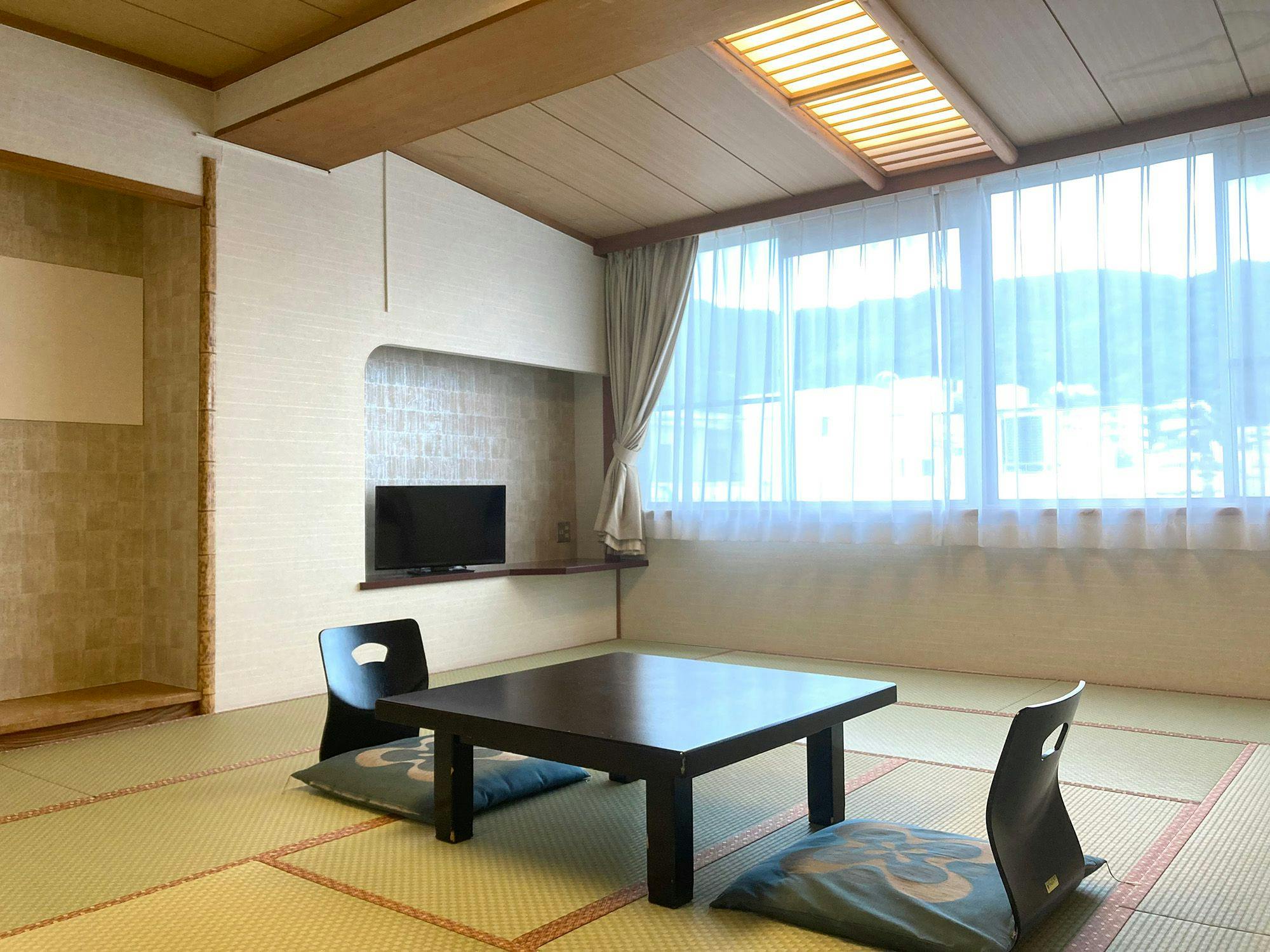 Itoen Hotel Main Building