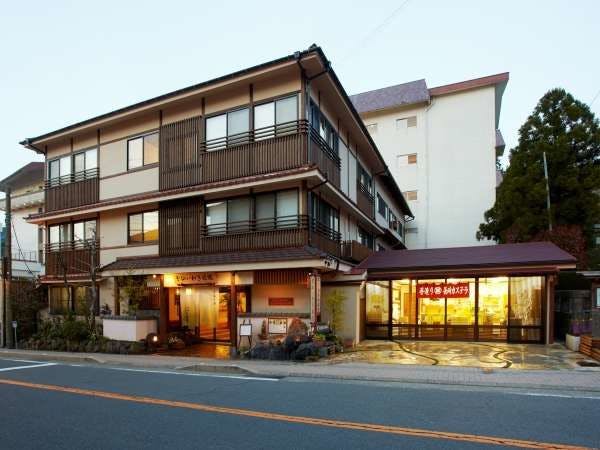Unzen Iwaki Ryokan, Famous Hot Spring Inn