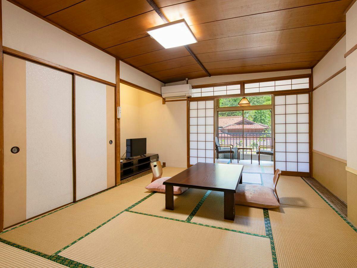 Unzen Iwaki Ryokan, Famous Hot Spring Inn