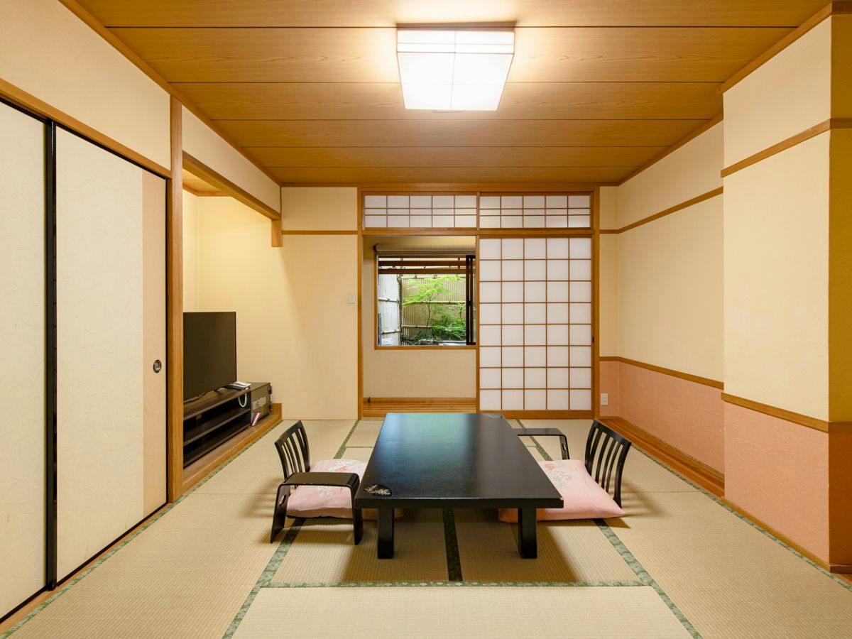 Unzen Iwaki Ryokan, Famous Hot Spring Inn