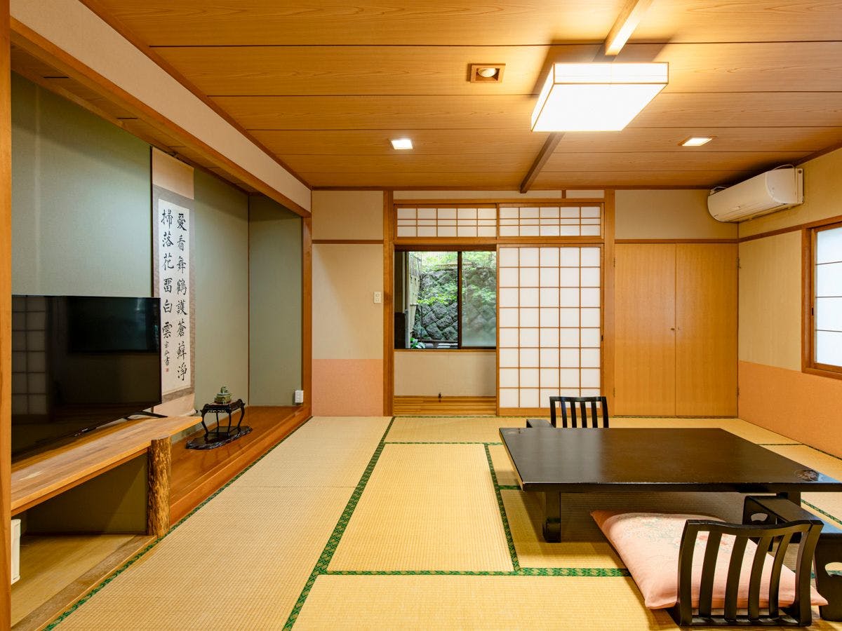 Unzen Iwaki Ryokan, Famous Hot Spring Inn