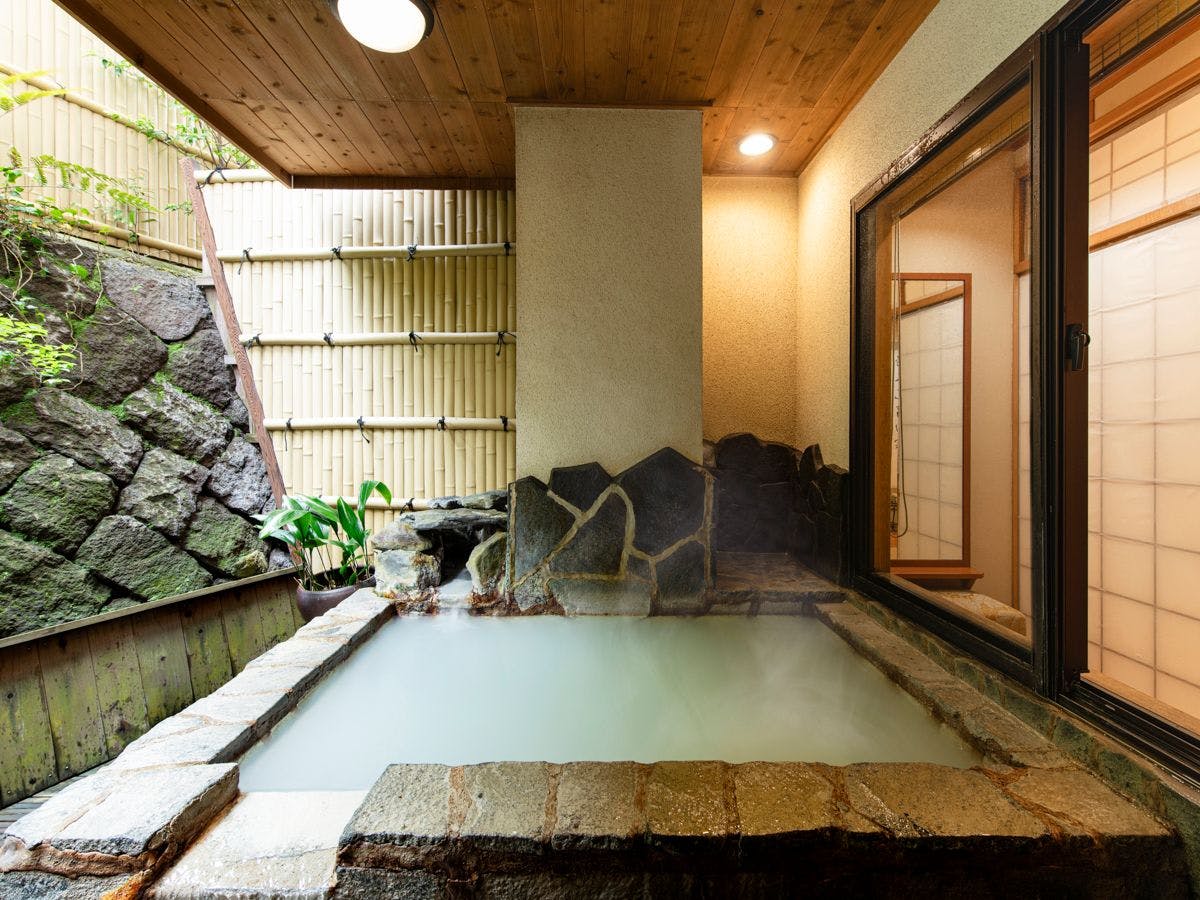 Unzen Iwaki Ryokan, Famous Hot Spring Inn