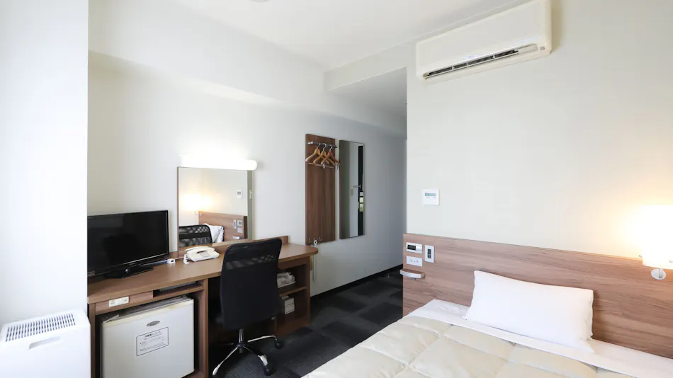 Hotel Econo Tsu Station Front