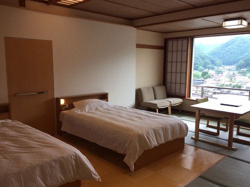 ～風の館ベッドとお布団のお部屋～