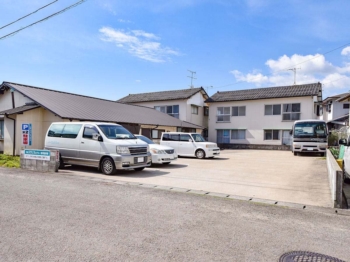 *【시설 예: 주차장】