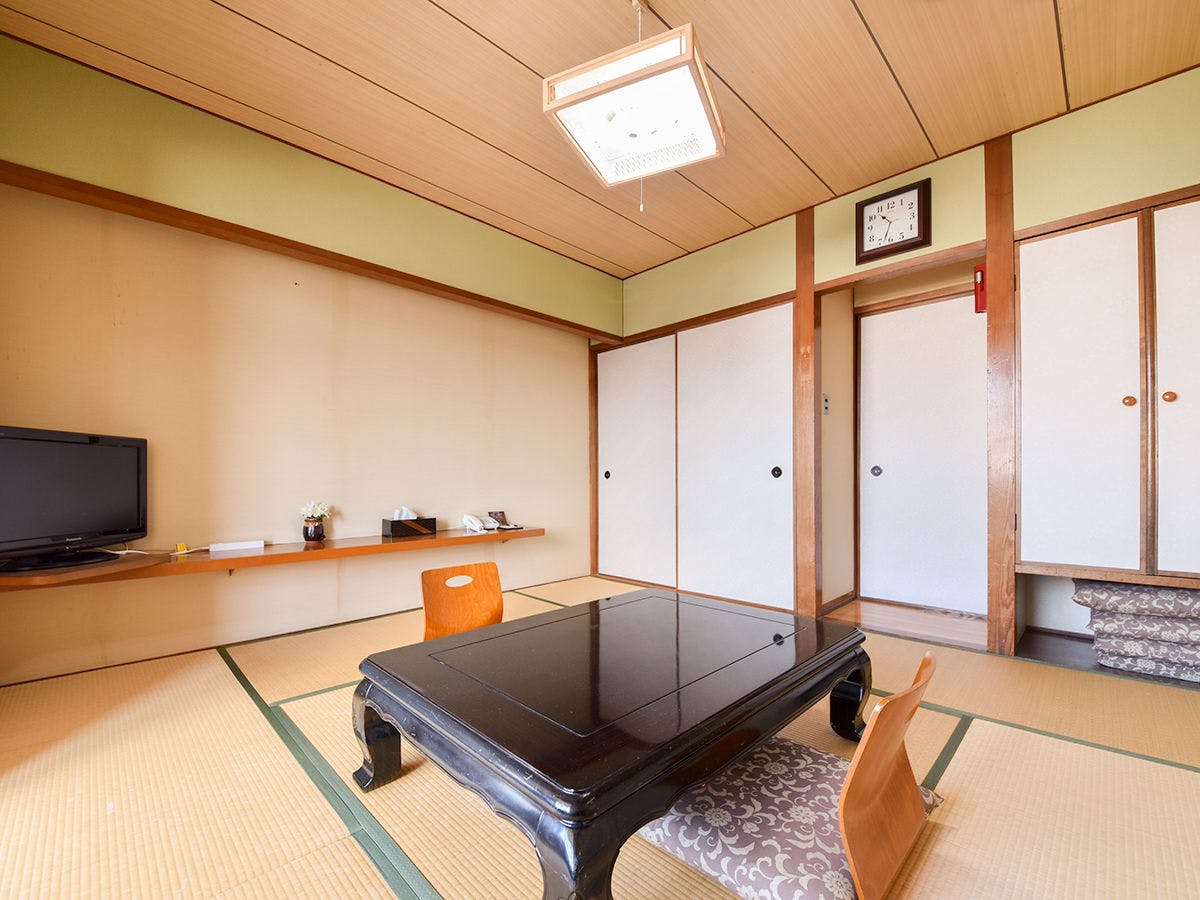 *【객실 예: 다다미 8장 일본식 방】