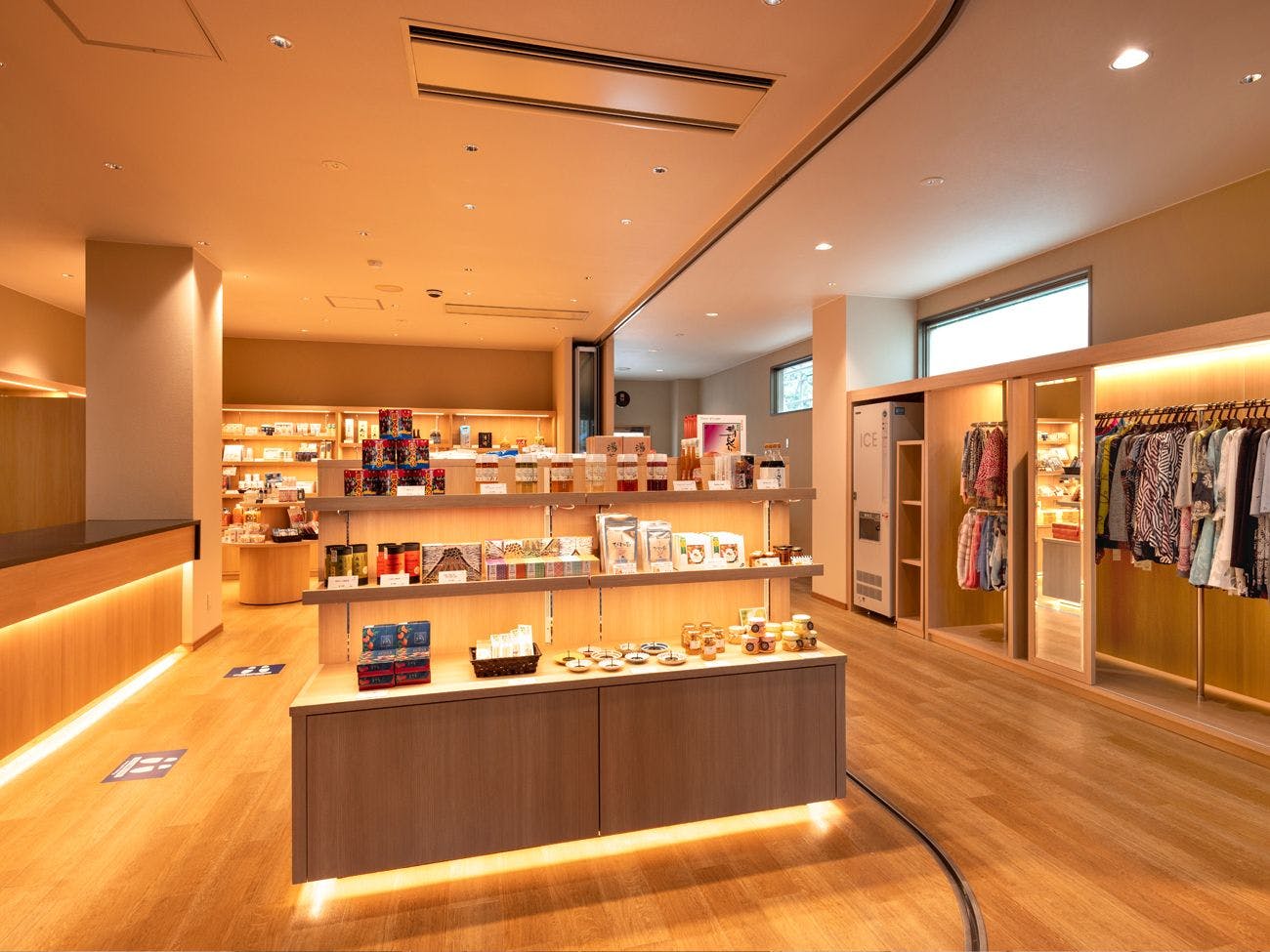 ร้านค้า 'Hana Dayori'