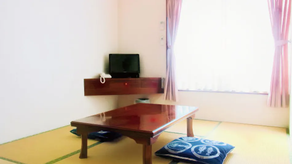 Seaside Inn Maruhei Minshuku