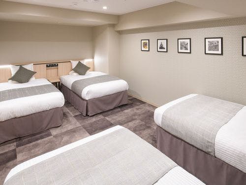 デラックスフォース