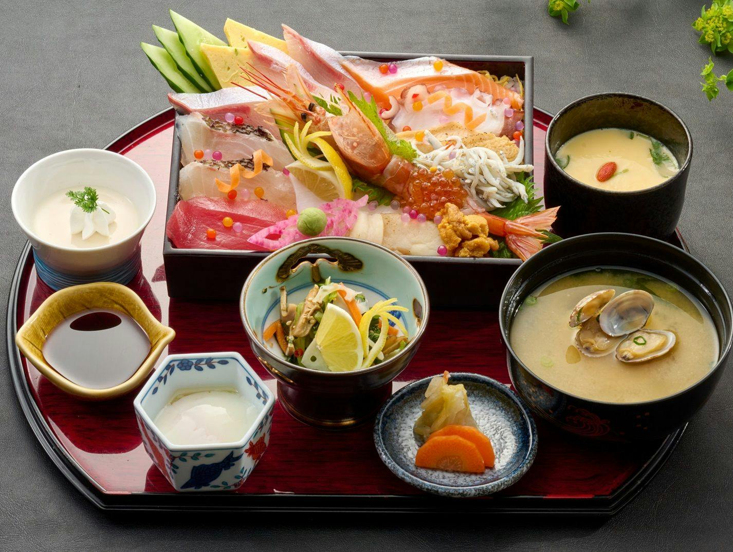 Hotel Kinsuien [A Lodge Near Saiki Station with Renowned Breakfast]